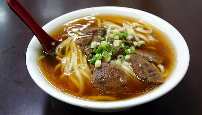 Authentic Thai noodle soup with beef and scallions — among the best Thai dishes to enjoy for a comforting and flavorful meal.