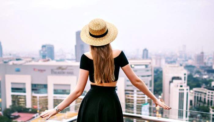 How to Plan a Luxury Bangalore Trip - Food Fun Trip - FoodFunTrip Angela’s Bangalore Luxury Travel in India Bangalore Blog showcasing a premium Bengaluru city view with a luxury traveler enjoying panoramic skyline views, elegant experiences, and upscale travel moments in Bangalore